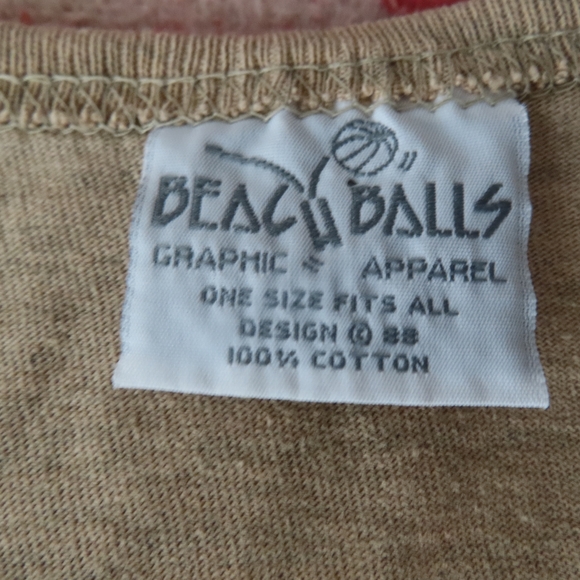 Beach Balls Graphic seashell pocket Tee Thrifted Vintage Style Size O/S fits all - Picture 4 of 9